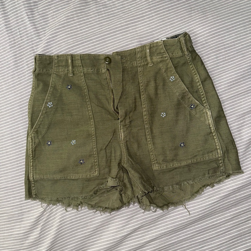 American Eagle cargos
